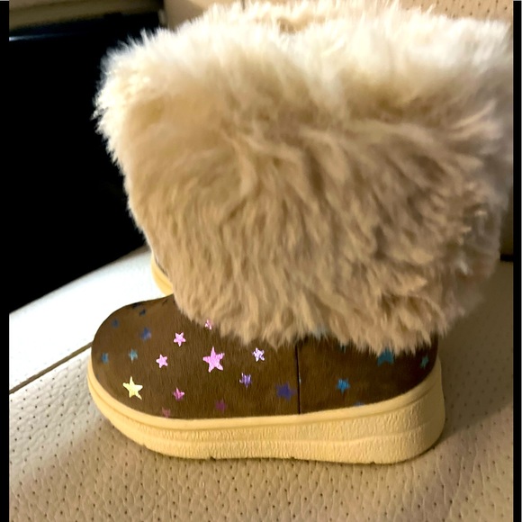 (Toddler) Cat & Jack & Olive Eddie Faux Fur Boots (NWOT), Size 5M (2 Pair): $20 - Picture 6 of 16